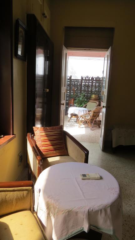 Master Bed And Breakfast New Delhi Kamer foto