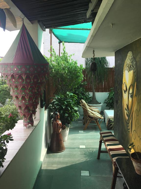 Master Bed And Breakfast New Delhi Buitenkant foto