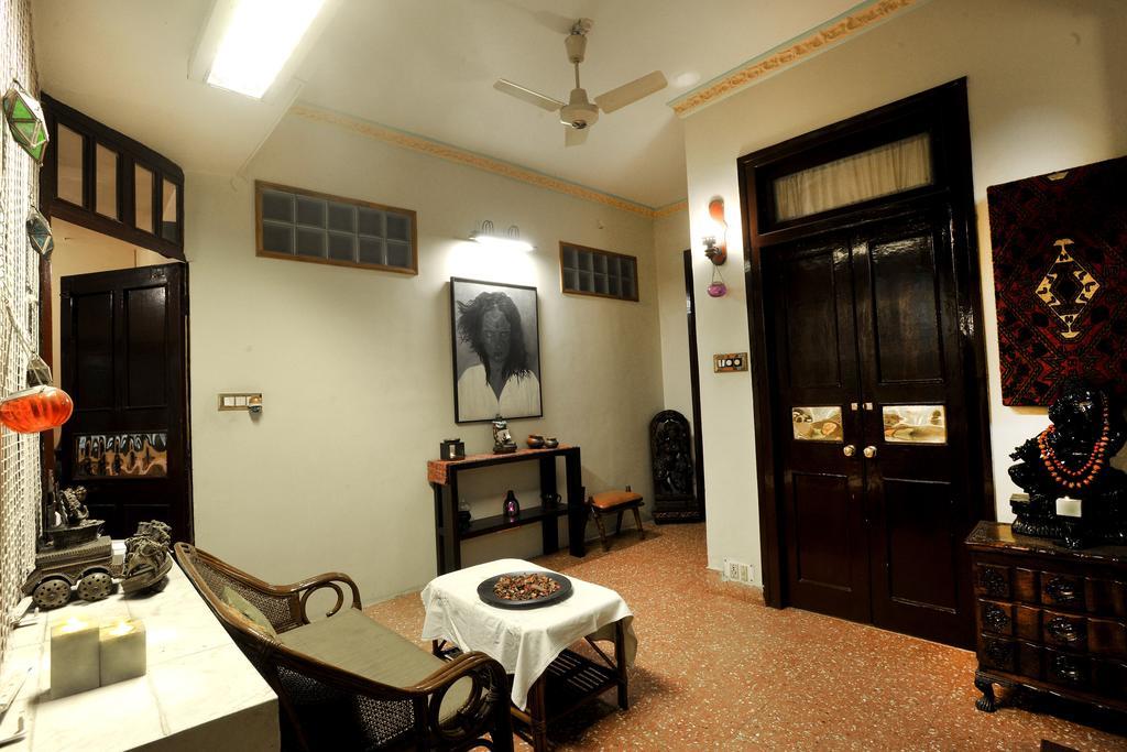 Master Bed And Breakfast New Delhi Buitenkant foto